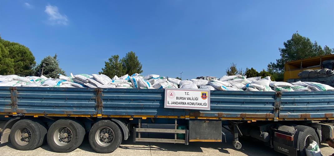 BURSA’DA 25 TON GÜBRE ELE GEÇİRİLDİ